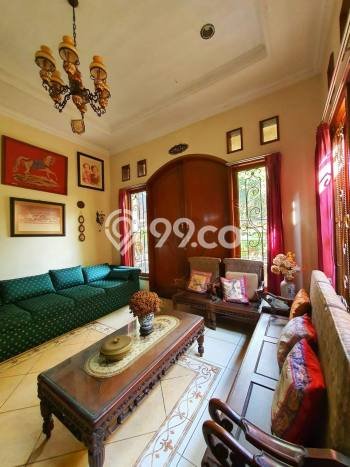 Rumah Eksklusif Dijual LT 240m2 di Cinere, Depok Rumah Eksklusif Dijual LT 240m2 di Cinere, Depok