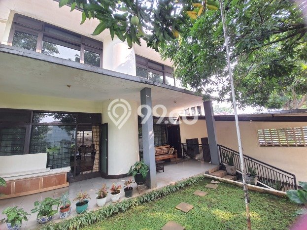 Rumah Strategis Cinere, Depok, Luas 354m² Bangunan 350m² Rumah Strategis Cinere, Depok, Luas 354m² Bangunan 350m²