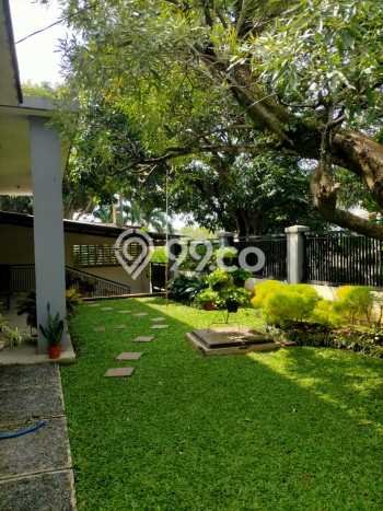 Rumah Strategis Cinere, Depok, Luas 354m² Bangunan 350m² Rumah Strategis Cinere, Depok, Luas 354m² Bangunan 350m²