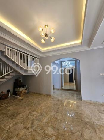 DIJUAL CEPAT! Rumah Nyaman area Cinere, Depok, LT 180m² Bangunan 230m² Bisa Nego! DIJUAL CEPAT! Rumah Nyaman area Cinere, Depok, LT 180m² Bangunan 230m² Bisa Nego!