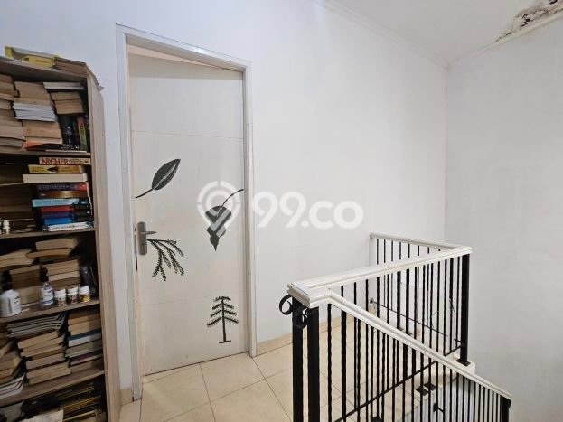 Dijual Rumah 3 Kamar Lokasi Ideal Bagus dan Strategis di Cinere Dijual Rumah 3 Kamar Lokasi Ideal Bagus dan Strategis di Cinere