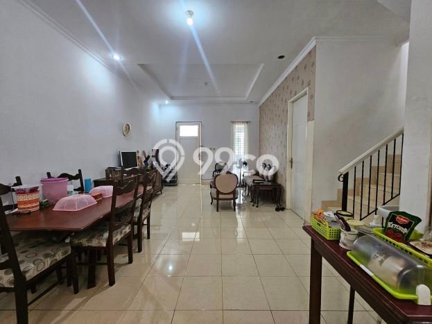 Dijual Rumah 3 Kamar Lokasi Ideal Bagus dan Strategis di Cinere Dijual Rumah 3 Kamar Lokasi Ideal Bagus dan Strategis di Cinere