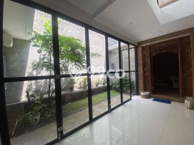 Rumah Elit LB 250m2 Siap Huni Desain Elegan di Lebak Bulus, Jakarta Selatan Rumah Elit LB 250m2 Siap Huni Desain Elegan di Lebak Bulus, Jakarta Selatan