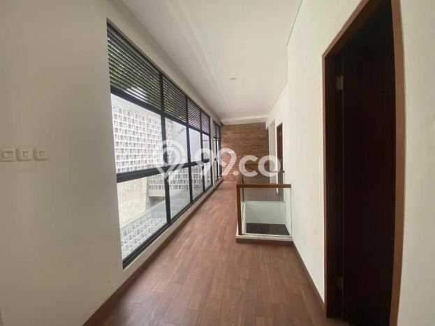 Rumah Elit LB 250m2 Siap Huni Desain Elegan di Lebak Bulus, Jakarta Selatan Rumah Elit LB 250m2 Siap Huni Desain Elegan di Lebak Bulus, Jakarta Selatan