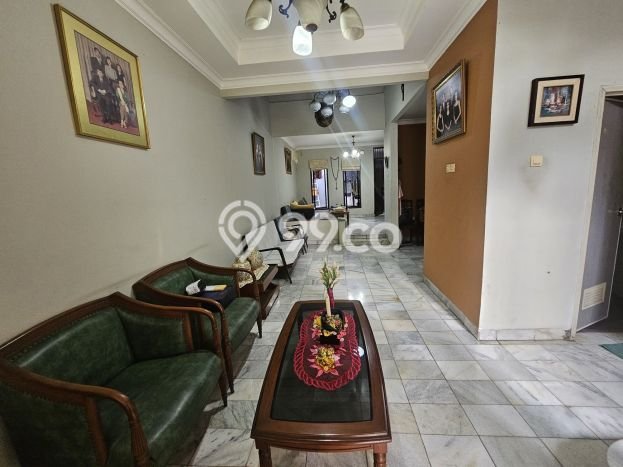 Rumah Mewah Dijual LT 150m2 di Cinere, Depok Rumah Mewah Dijual LT 150m2 di Cinere, Depok