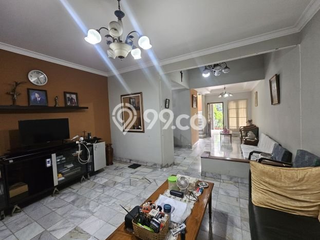 Rumah Mewah Dijual LT 150m2 di Cinere, Depok Rumah Mewah Dijual LT 150m2 di Cinere, Depok