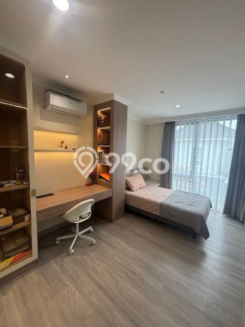 Rumah Elit Modern Siap Huni di Lebak Bulus Jakarta Selatan Rumah Elit Modern Siap Huni di Lebak Bulus Jakarta Selatan