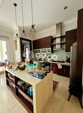 Siap Huni Hunian Elit 5 Kamar di Cilandak Dekat ke Mana Saja Siap Huni Hunian Elit 5 Kamar di Cilandak Dekat ke Mana Saja