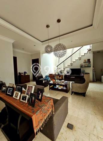 Siap Huni Hunian Elit 5 Kamar di Cilandak Dekat ke Mana Saja Siap Huni Hunian Elit 5 Kamar di Cilandak Dekat ke Mana Saja