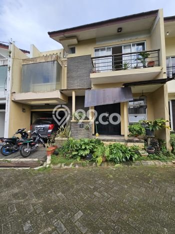 For Sale Rumah 3 Kamar Lokasi Strategis Bagus dan Strategis di Cinere For Sale Rumah 3 Kamar Lokasi Strategis Bagus dan Strategis di Cinere