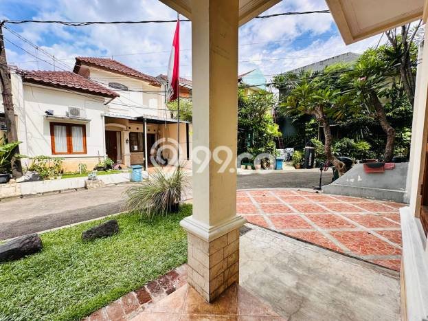 For Sale Hunian Rumah Terawat 3 KT di Cirendeu, Jakarta Selatan For Sale Hunian Rumah Terawat 3 KT di Cirendeu, Jakarta Selatan