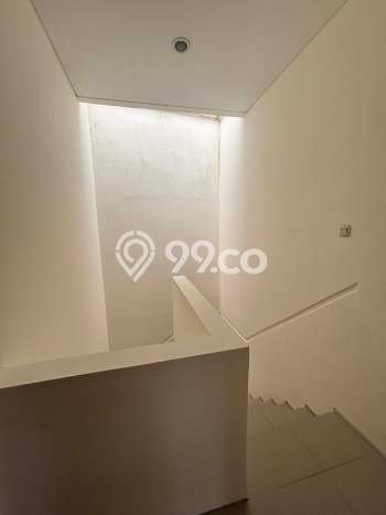 Rumah Modern Minimalis 3 KT Bisa Langsung Pindah di Jagakarsa Rumah Modern Minimalis 3 KT Bisa Langsung Pindah di Jagakarsa