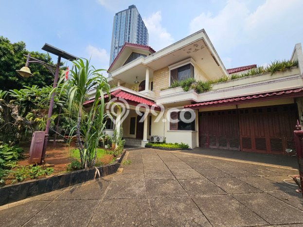 Dijual Rumah Premium dengan Fasilitas Sekitar Komplit di Cilandak, Jakarta Selatan Dijual Rumah Premium dengan Fasilitas Sekitar Komplit di Cilandak, Jakarta Selatan