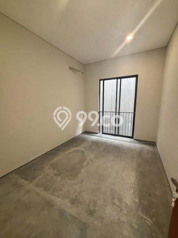 Jual Rumah Bagus Siap Huni LB 180m2 di Cinere, Depok Jual Rumah Bagus Siap Huni LB 180m2 di Cinere, Depok