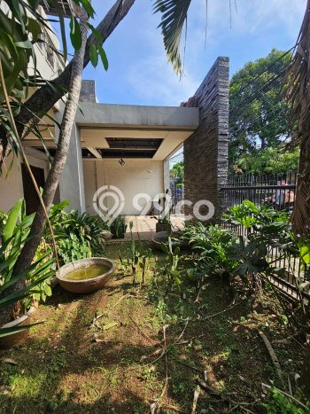 For Sale! Luxury House LT 303m2 Desain Elegan di Cinere For Sale! Luxury House LT 303m2 Desain Elegan di Cinere