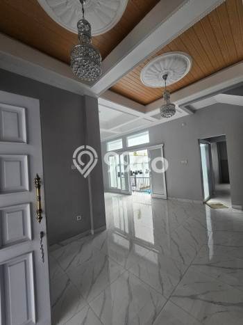 Hunian Eksklusif Siap Huni LT 200m2 di Cinere, Depok Hunian Eksklusif Siap Huni LT 200m2 di Cinere, Depok