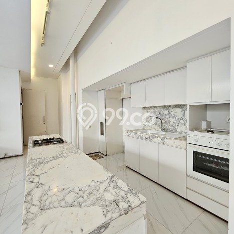 Dijual Rumah Premium dengan Fasilitas Sekitar Lengkap di Cinere, Depok Dijual Rumah Premium dengan Fasilitas Sekitar Lengkap di Cinere, Depok