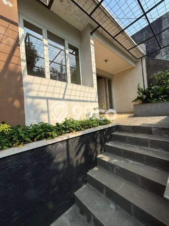 Dijual Rumah Premium dengan Fasilitas Sekitar Komplit di Cinere, Depok Dijual Rumah Premium dengan Fasilitas Sekitar Komplit di Cinere, Depok