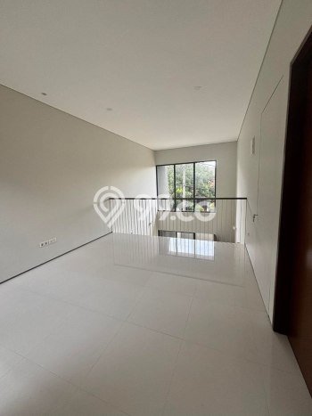 Jual Rumah Bagus Siap Huni LB 180m2 di Cinere, Depok Jual Rumah Bagus Siap Huni LB 180m2 di Cinere, Depok