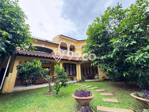 Rumah Mewah Dijual LT 405m2 di Cinere, Depok Rumah Mewah Dijual LT 405m2 di Cinere, Depok