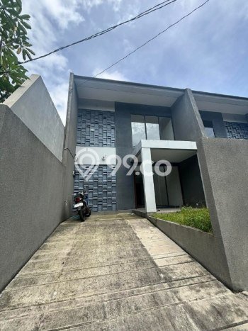 Jual Rumah Bagus Siap Huni LB 180m2 di Cinere, Depok Jual Rumah Bagus Siap Huni LB 180m2 di Cinere, Depok