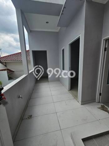Hunian Eksklusif Siap Huni LT 200m2 di Cinere, Depok Hunian Eksklusif Siap Huni LT 200m2 di Cinere, Depok