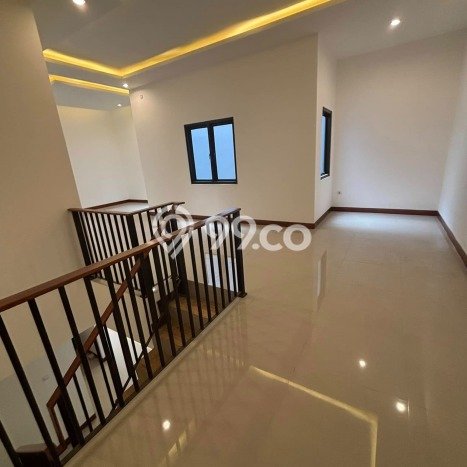 Jual Rumah Mewah Megah Dengan View Eksklusif di Lebak Bulus, Jakarta Selatan Jual Rumah Mewah Megah Dengan View Eksklusif di Lebak Bulus, Jakarta Selatan