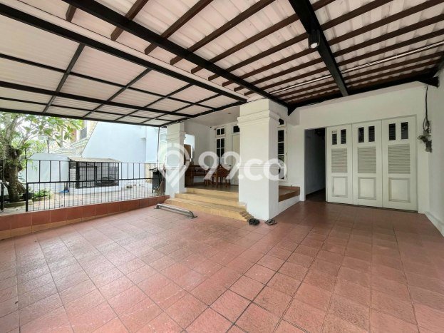 Hunian Elit LB 320m2 Siap Huni Desain Elegan di Pondok Cabe, Tangerang Hunian Elit LB 320m2 Siap Huni Desain Elegan di Pondok Cabe, Tangerang