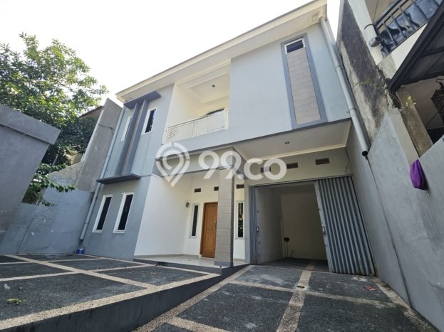 Hunian Elit LB 400m2 Siap Huni Desain Elegan di Pusponjolo, Semarang Hunian Elit LB 400m2 Siap Huni Desain Elegan di Pusponjolo, Semarang