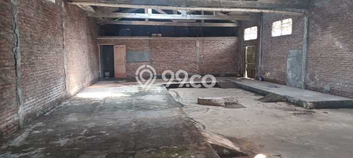 Lokasi Strategis! Dijual Gudang Bisnis di Genuk, Semarang Kondisi Baik Lokasi Strategis! Dijual Gudang Bisnis di Genuk, Semarang Kondisi Baik