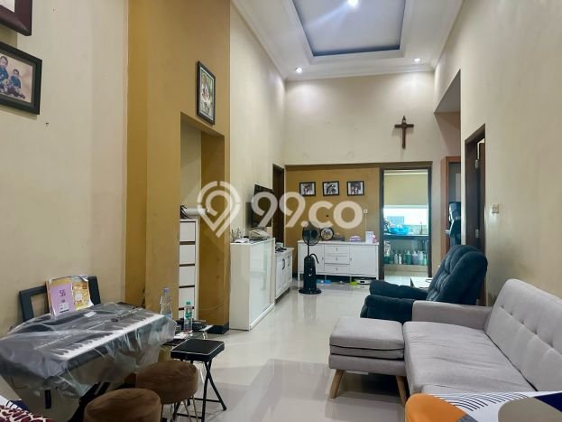 Rumah Modern 3 KT LT 165m2 di Manyaran Rumah Modern 3 KT LT 165m2 di Manyaran