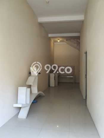Disewakan! Rumah 3 Kamar Tidur &
2 Kamar Mandi di Tanah Mas, Semarang Disewakan! Rumah 3 Kamar Tidur &
2 Kamar Mandi di Tanah Mas, Semarang