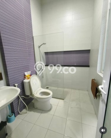 Rumah Elit Modern Tanpa Renovasi di Graha Padma Semarang Rumah Elit Modern Tanpa Renovasi di Graha Padma Semarang