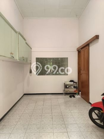 Disewakan Rumah Murah di Semeru Semarang Punya 4 Kamar Tidur Disewakan Rumah Murah di Semeru Semarang Punya 4 Kamar Tidur