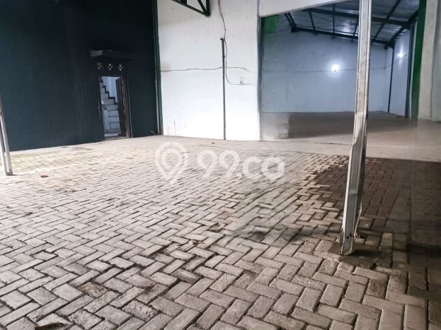 Gudang Komersial Disewakan di Pedurungan Semarang Luas 800m2 Gudang Komersial Disewakan di Pedurungan Semarang Luas 800m2