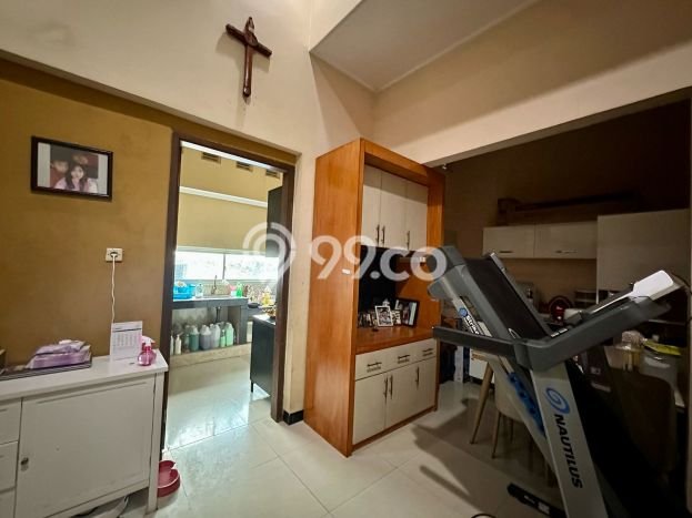Rumah Modern 3 KT LT 165m2 di Manyaran Rumah Modern 3 KT LT 165m2 di Manyaran