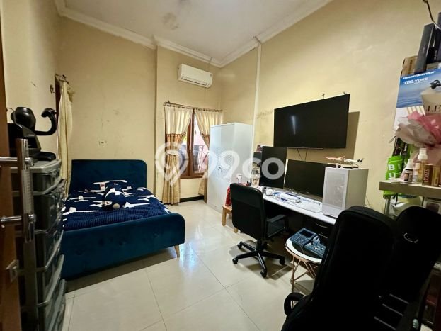 Rumah Modern 3 KT LT 165m2 di Manyaran Rumah Modern 3 KT LT 165m2 di Manyaran