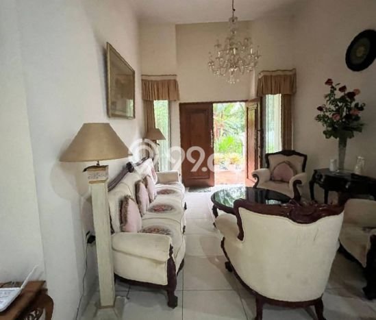Ready to Use! Luxury House LT 340m2 Desain Elegan di Bukit Sari Ready to Use! Luxury House LT 340m2 Desain Elegan di Bukit Sari