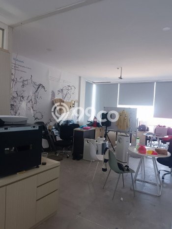 Disewakan Komersial di Semarang Tengah Semarang LT 215m2, LB 215m2 Disewakan Komersial di Semarang Tengah Semarang LT 215m2, LB 215m2