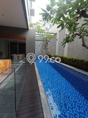 Hunian Elit LB 800m2 Siap Huni Desain Elegan di Pleburan, Semarang Hunian Elit LB 800m2 Siap Huni Desain Elegan di Pleburan, Semarang