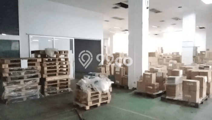 Pabrik di Jatinegara, Luas 4226m², Kawasan Bisnis Pabrik di Jatinegara, Luas 4226m², Kawasan Bisnis