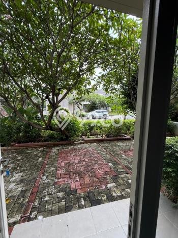 Rumah sewa siap pakai 4 KT di Summarecon Bekasi, Bekasi Rumah sewa siap pakai 4 KT di Summarecon Bekasi, Bekasi