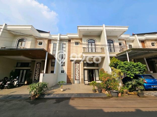 Rumah Luxury Modern Siap Huni di Cibubur Bekasi Rumah Luxury Modern Siap Huni di Cibubur Bekasi