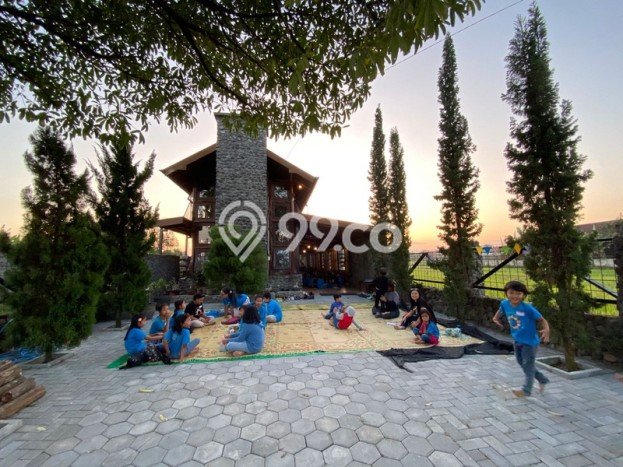 Ruko Dijual di Godean LT 1001m2, LB 300m2 untuk Investasi Ruko Dijual di Godean LT 1001m2, LB 300m2 untuk Investasi