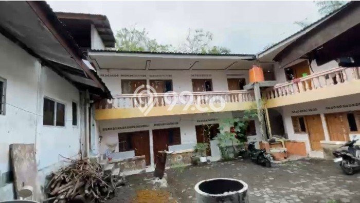 Hunian Elit LB 800m2 Siap Pakai Desain Elegan di Condong Catur, Sleman Hunian Elit LB 800m2 Siap Pakai Desain Elegan di Condong Catur, Sleman