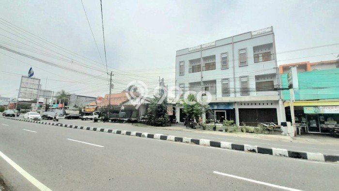 Unit Ruko Dijual di Bantul Bantul Luas Bangunan 735m2 Unit Ruko Dijual di Bantul Bantul Luas Bangunan 735m2