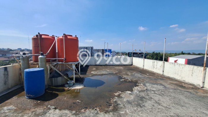 Unit Ruko Disewakan di Maguwoharjo di Area Ramai & Strategis Unit Ruko Disewakan di Maguwoharjo di Area Ramai & Strategis