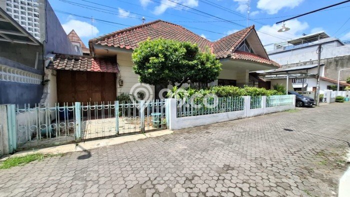 Rumah Strategis 7 KT LT 422m2m² di Demangan, Yogyakarta Rumah Strategis 7 KT LT 422m2m² di Demangan, Yogyakarta