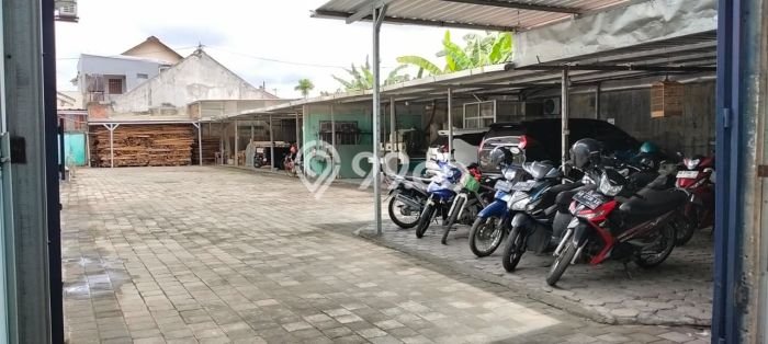 Unit Kantor Dijual di Banguntapan Bantul Luas Tanah 3500m2, Luas Bangunan 2500m2 Unit Kantor Dijual di Banguntapan Bantul Luas Tanah 3500m2, Luas Bangunan 2500m2
