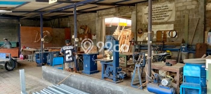 Unit Kantor Dijual di Banguntapan Bantul Luas Tanah 3500m2, Luas Bangunan 2500m2 Unit Kantor Dijual di Banguntapan Bantul Luas Tanah 3500m2, Luas Bangunan 2500m2